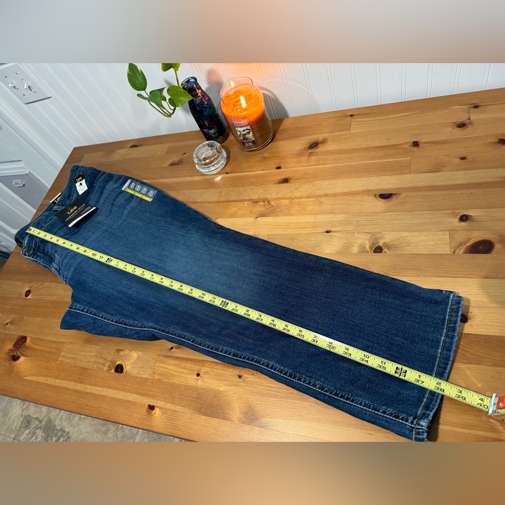 Lee Straight Leg Mid Rise Blue Jeans Size 24W Petite New With Tags - Picture 9 of 12